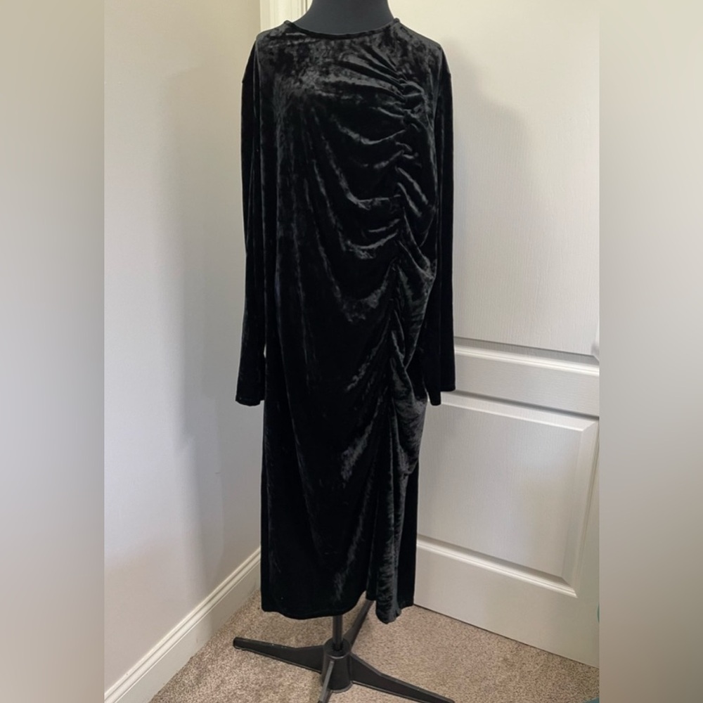 Future Collective Women's 2X Black Ruched Velour Dress Party Cocktail open back